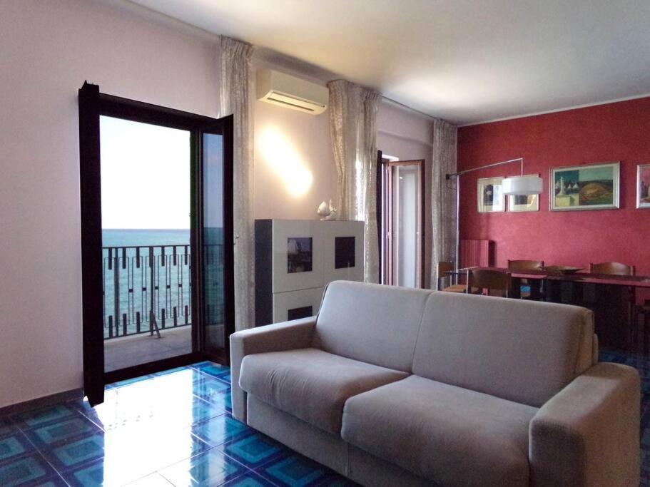 Fronte Mare Apartment มอลเฟตตา ภายนอก รูปภาพ