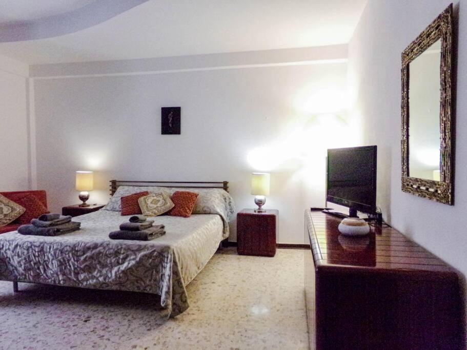 Fronte Mare Apartment มอลเฟตตา ภายนอก รูปภาพ